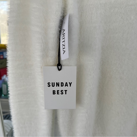 NWT Aritzia Sunday Best New Kitten Sweater Espace - Picture 2 of 9